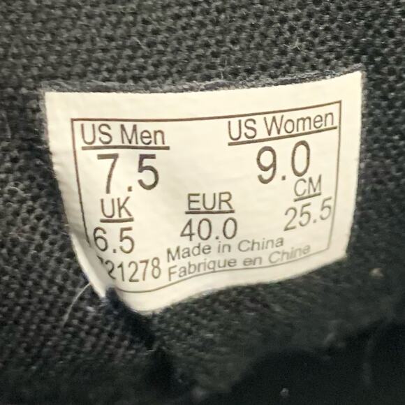 Vans Sk8-Hi Perforated Leather Womens Sneaker - Picture 9 of 9